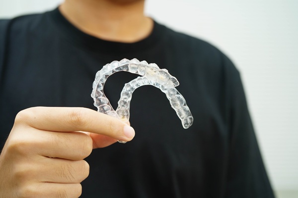 Fixed Vs Removable Retainers